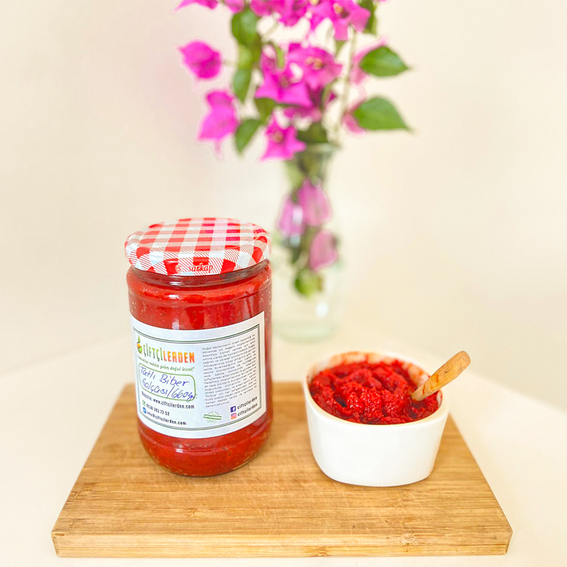 Tatlı Biber Salçası 660 Gr